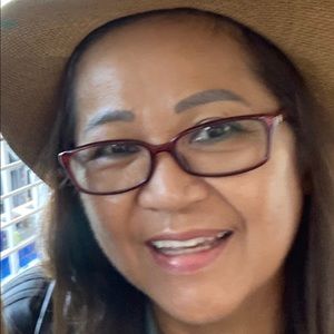 Meet your Posher, Rosalinda